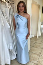 One Shoulder Pearl Pink Satin Mermaid Bridesmaid Dresses with Bow