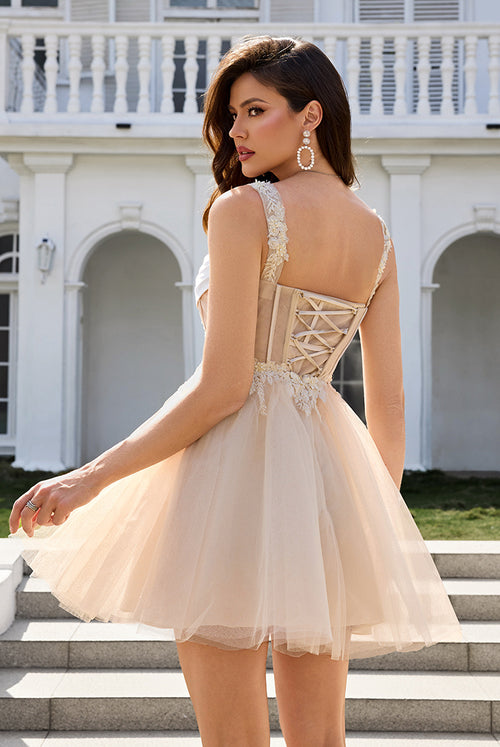 Champagne Sweetheart Neckline Tulle A-Line Homecoming Dresses With Appliques