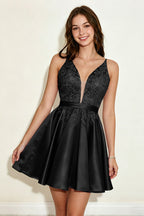 Lavender Spaghetti Straps Stretch Satin Homecoming Dresses with Appliques