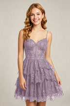 Sweetheart V-Neck Black Lace appliques Homecoming Dresses with Sequins