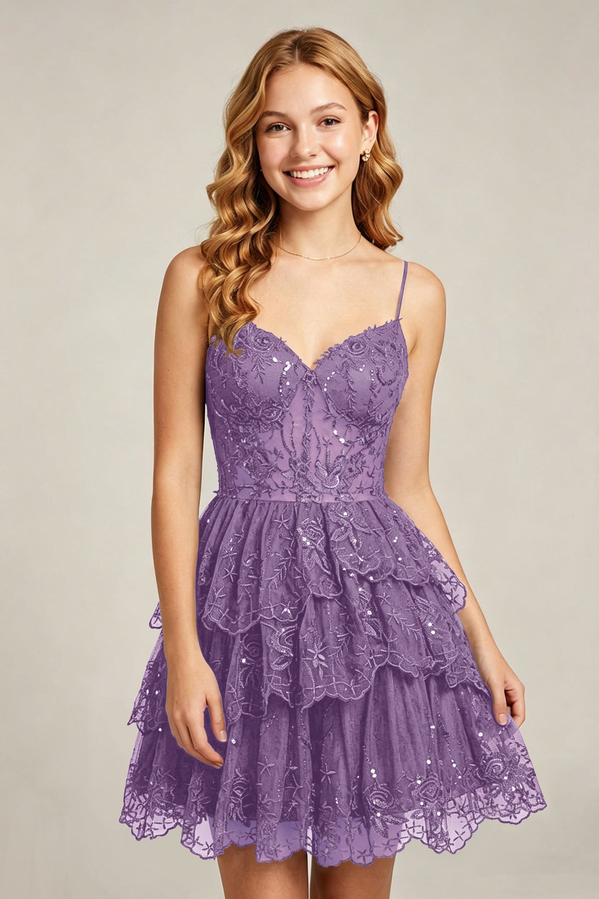 Sweetheart V-Neck Black Lace appliques Homecoming Dresses with Sequins