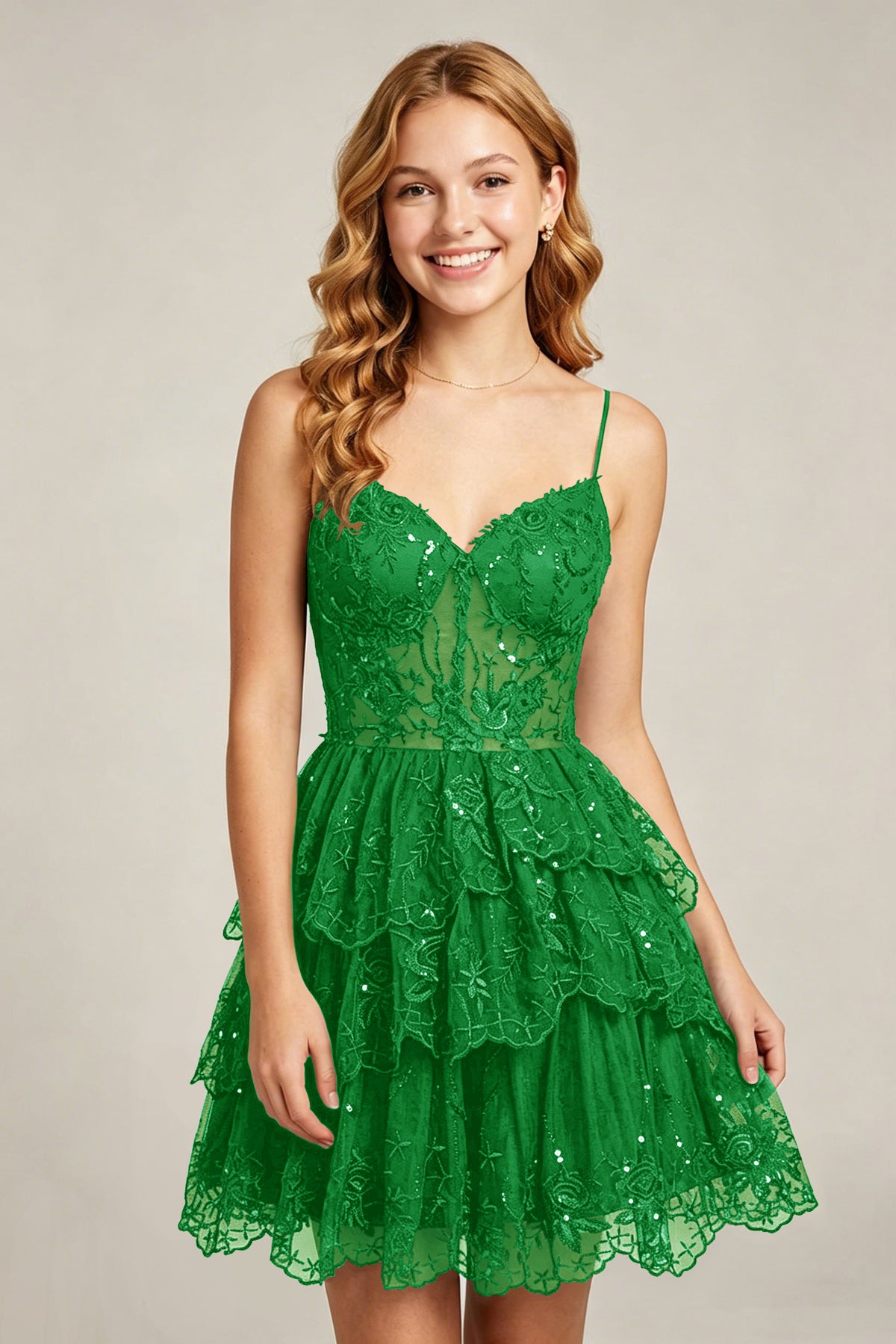 Sweetheart V-Neck Black Lace appliques Homecoming Dresses with Sequins