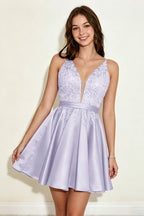 Lavender Spaghetti Straps Stretch Satin Homecoming Dresses with Appliques