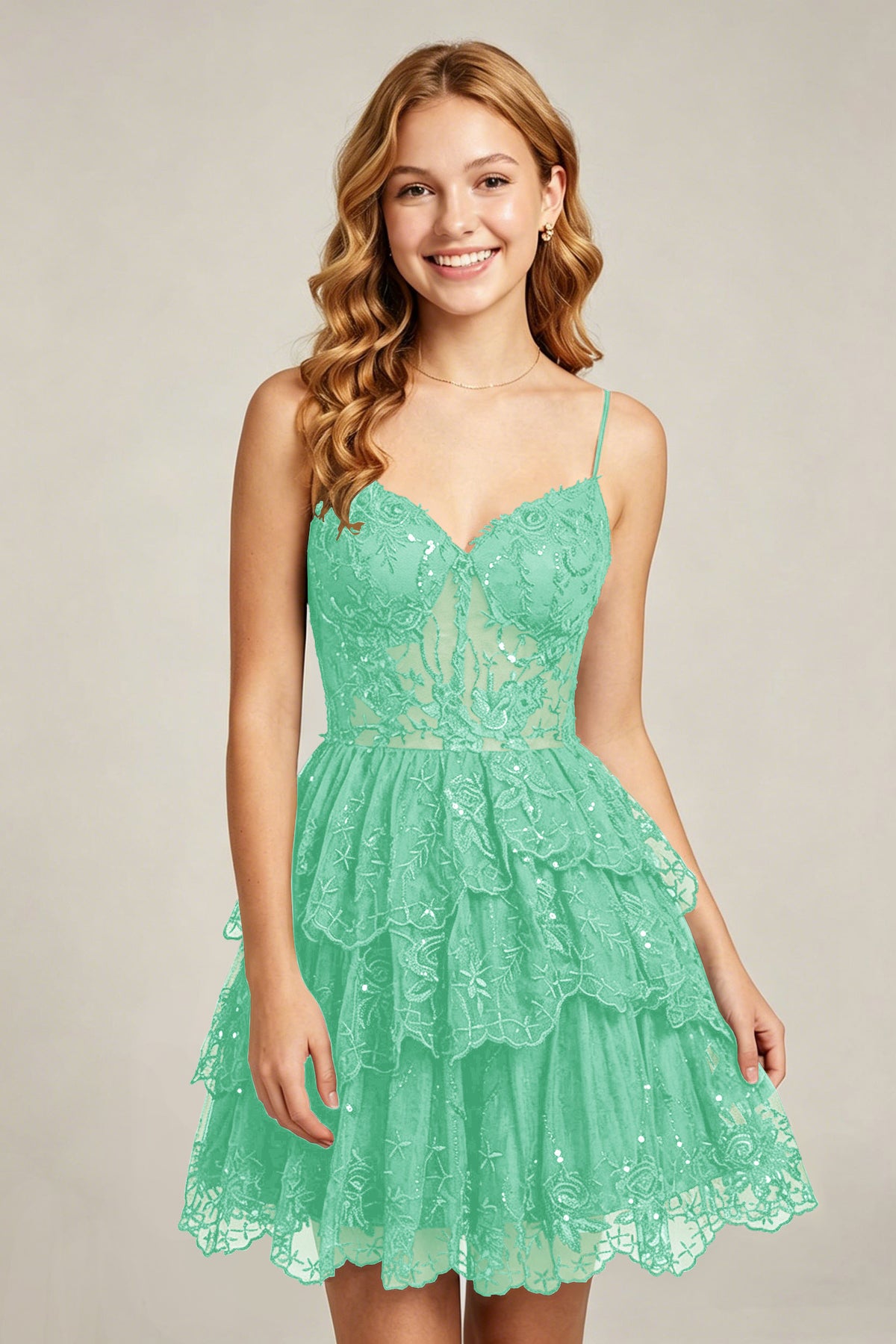 Sweetheart V-Neck Black Lace appliques Homecoming Dresses with Sequins