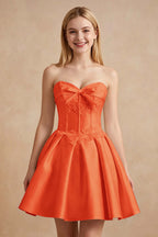 White Strapless Satin Corset Short Homecoming Dresses with Bow