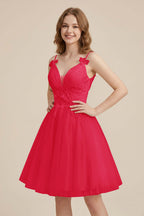 White Sweetheart V-Neck Floral Lace Appliques Tulle Homecoming Dresses
