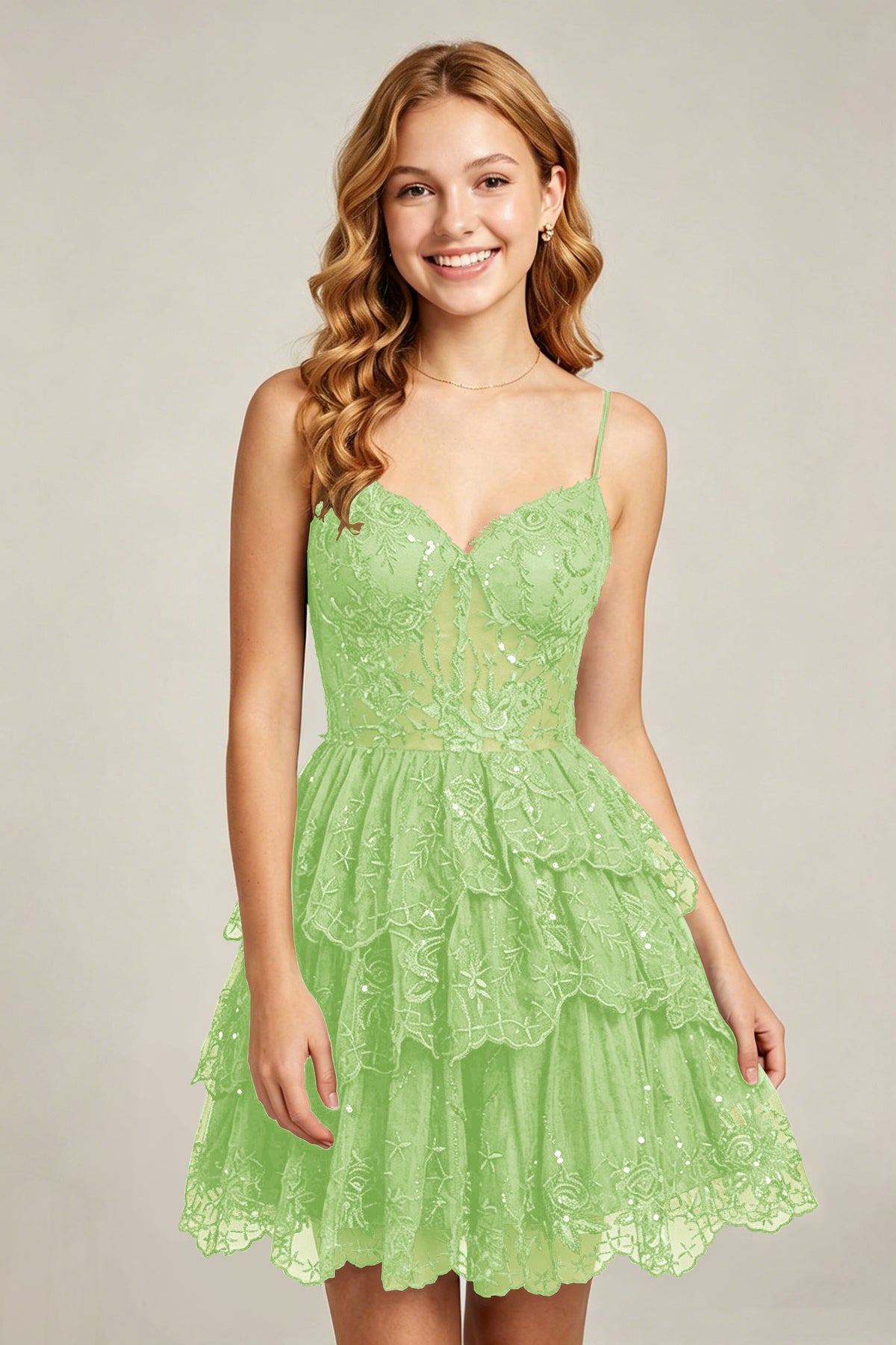 Sweetheart V-Neck Black Lace appliques Homecoming Dresses with Sequins